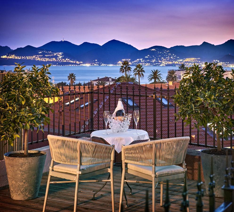 Hotel Le Suquet Cannes Bagian luar foto