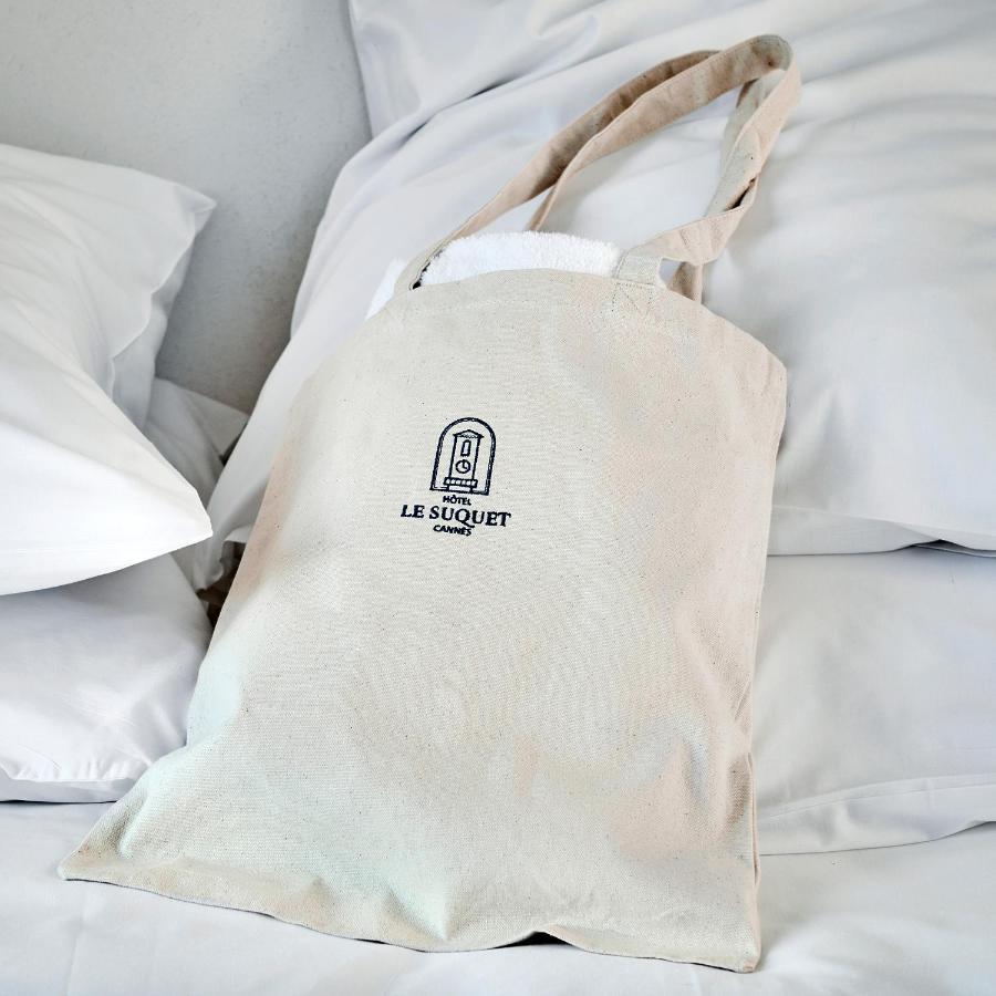 Hotel Le Suquet Cannes Bagian luar foto